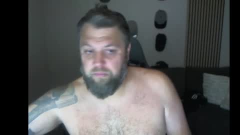 Snapshot of chrizz80 chatting on 10-07-25, 05:15 Chrizz online show from 10-07-25, 05:15