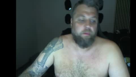 Snapshot of chrizz80 chatting on 10-20-25, 11:16 Chrizz online show from 10-20-25, 11:16