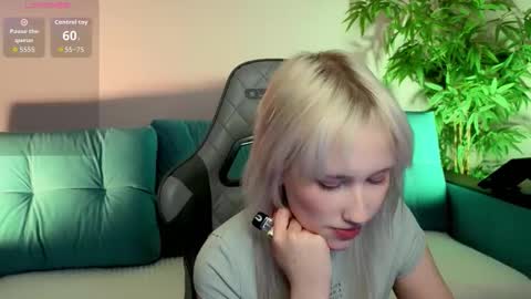 EvaBlonde TayaBrunette EliieBlack hair online show from 02-24-26, 02:37