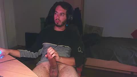 Chromefox123 online show from 11-27-25, 01:07