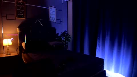 chrristopher77 online show from 09-24-25, 12:19