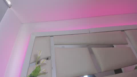 instagram chrystaljade.1 online show from 12-03-24, 04:17