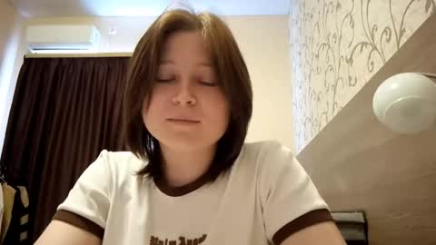 Snapshot of chrystaleberhart chatting on 11-15-25, 10:12 Crista online show from 11-15-25, 10:12