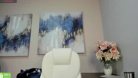 Vanesa online show from 12-21-24, 12:16