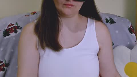 Snapshot of chubbymaia chatting on 01-13-25, 02:42 Maia online show from 01-13-25, 02:42