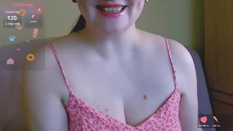 Snapshot of chubbymaia chatting on 03-08-25, 12:09 Maia online show from 03-08-25, 12:09