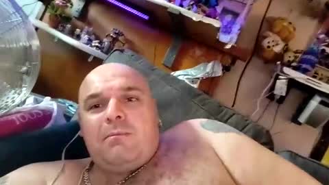 chubbyman44 online show from 05-31-26, 06:42