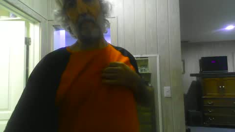 chuck354139 online show from 01-02-25, 05:24