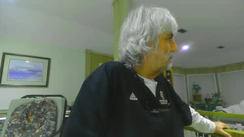 chuck354139 online show from 01-10-25, 03:39