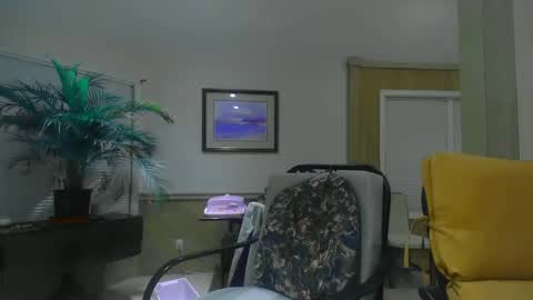 chuck354139 online show from 01-12-25, 10:56