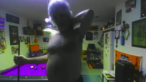 chuck354139 online show from 01-18-25, 08:10