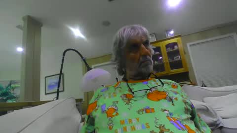 chuck354139 online show from 01-19-25, 08:50