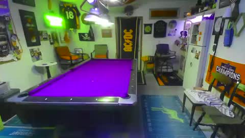 chuck354139 online show from 03-09-25, 03:54