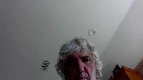 chuck354139 online show from 09-12-25, 02:39