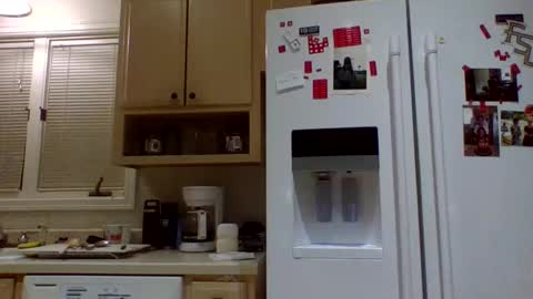 chuck354139 online show from 09-19-25, 06:04