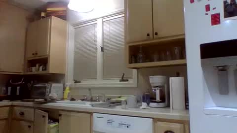 chuck354139 online show from 10-03-25, 02:19