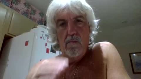 chuck354139 online show from 10-16-25, 08:37