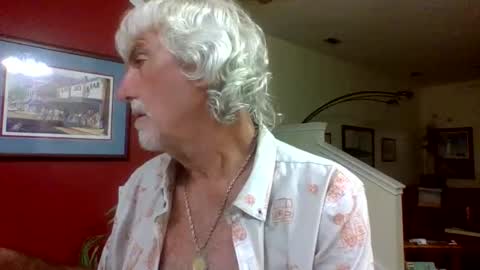 chuck354139 online show from 10-29-25, 03:42