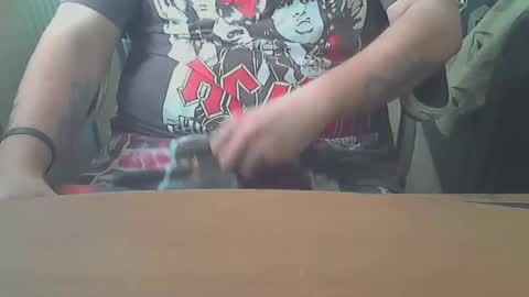 Snapshot of chunkisgreat chatting on 02-05-25, 01:33 chunkisgreat online show from 02-05-25, 01:33