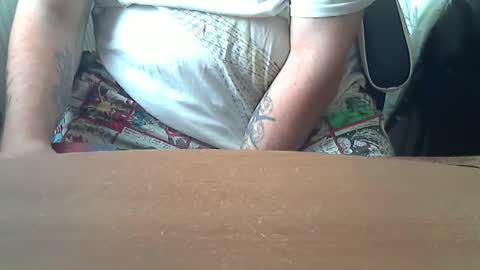 Snapshot of chunkisgreat chatting on 10-04-25, 03:54 chunkisgreat online show from 10-04-25, 03:54