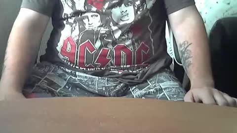 Snapshot of chunkisgreat chatting on 10-15-25, 03:45 chunkisgreat online show from 10-15-25, 03:45