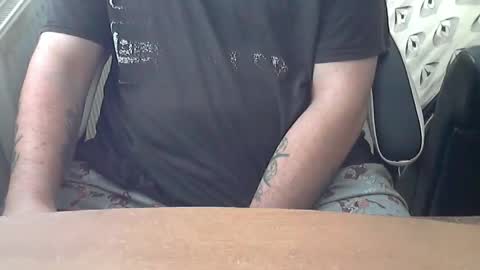 Snapshot of chunkisgreat chatting on 10-28-25, 01:47 chunkisgreat online show from 10-28-25, 01:47