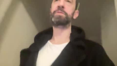 Snapshot of churchofgodcock chatting on 12-14-25, 08:52 Queens Worshipper online show from 12-14-25, 08:52