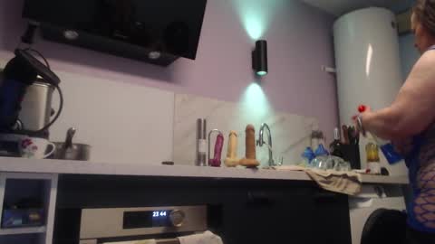 Jessica online show from 02-06-25, 10:43