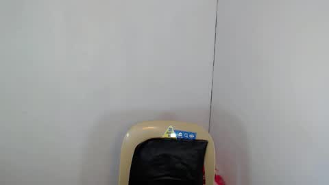 Snapshot of cici_02 chatting on 05-25-26, 04:24 call me Cici online show from 05-25-26, 04:24