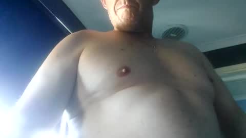 cicimila online show from 12-31-24, 01:04