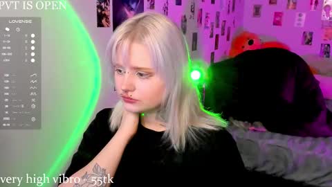 Helen and Teya online show from 01-12-26, 02:44