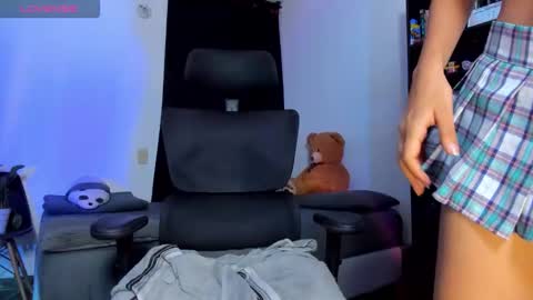 Luna and Sebas  online show from 03-02-26, 05:08