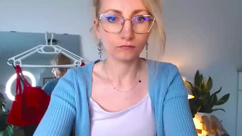 Cinderella online show from 04-01-26, 07:09