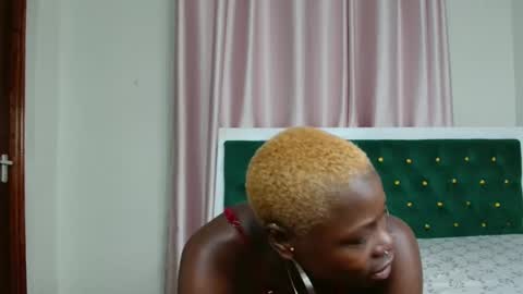 Snapshot of cindy_spice chatting on 05-13-26, 08:06 cindy spice online show from 05-13-26, 08:06