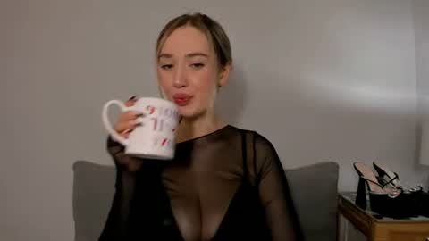 cindyprettywomen online show from 10-23-25, 03:22