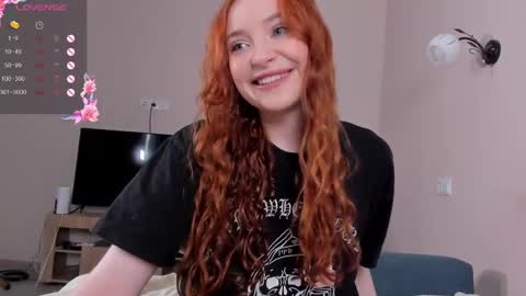 Snapshot of cinnabongirls chatting on 12-02-24, 01:24 Maddy online show from 12-02-24, 01:24