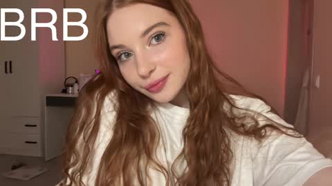 Snapshot of cinnabongirls chatting on 02-26-25, 06:00 Maddy online show from 02-26-25, 06:00
