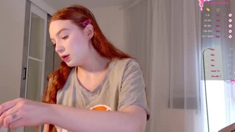 Snapshot of cinnabongirls chatting on 09-23-25, 12:02 Maddy online show from 09-23-25, 12:02