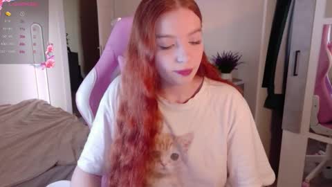 Snapshot of cinnabongirls chatting on 10-17-25, 05:32 Maddy online show from 10-17-25, 05:32