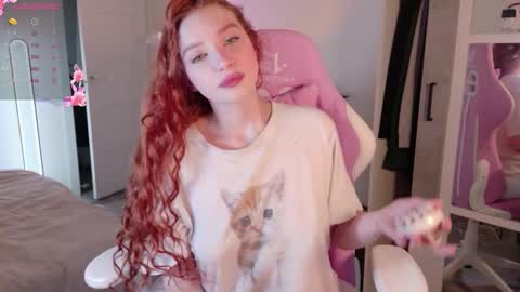 Snapshot of cinnabongirls chatting on 10-20-25, 12:05 Maddy online show from 10-20-25, 12:05