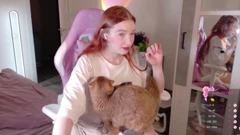 Maddy online show from 11-24-25, 09:25