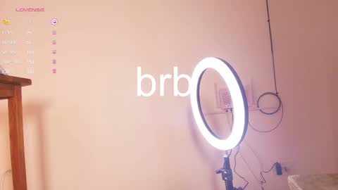 Snapshot of cinnamon__criss chatting on 02-19-25, 07:50 cinnamon__criss online show from 02-19-25, 07:50