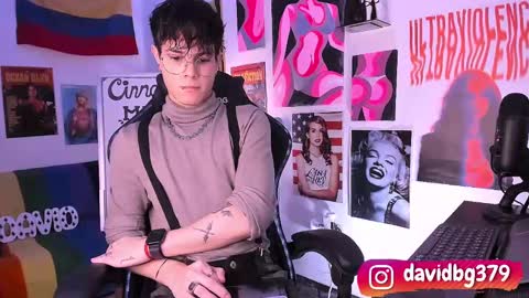 Snapshot of cinnamon_boyxxx chatting on 03-09-25, 01:56 David Independent Model online show from 03-09-25, 01:56