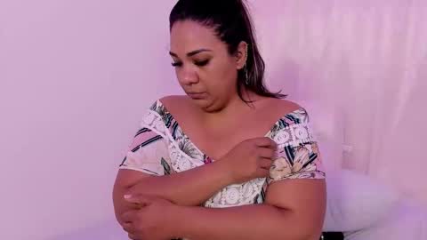 Nailha online show from 03-06-26, 10:01