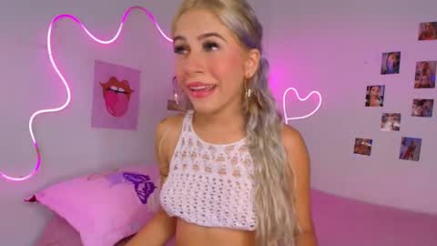 cinniaa online show from 05-13-26, 03:42