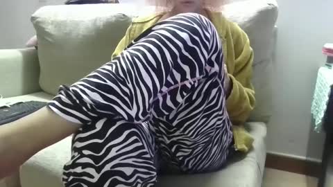 cinthia2525 online show from 12-01-24, 04:29