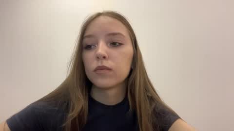 Aurora online show from 04-04-26, 01:30