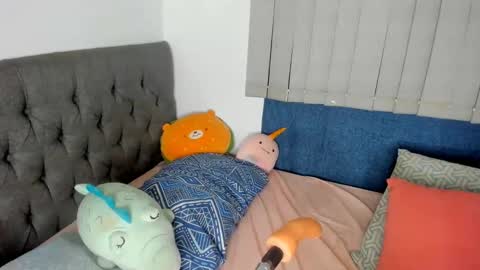 Cinthya online show from 12-20-24, 12:19