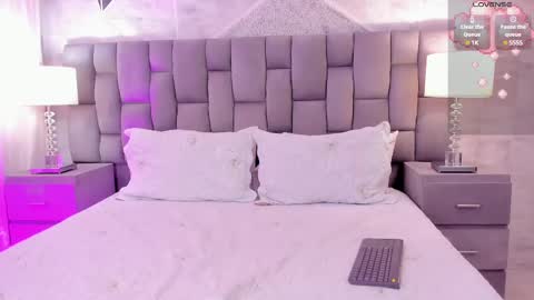 Snapshot of cintiacolins chatting on 02-25-25, 08:51 CintiaCollins online show from 02-25-25, 08:51