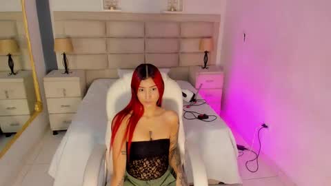 CintiaCollins  online show from 11-20-25, 08:19